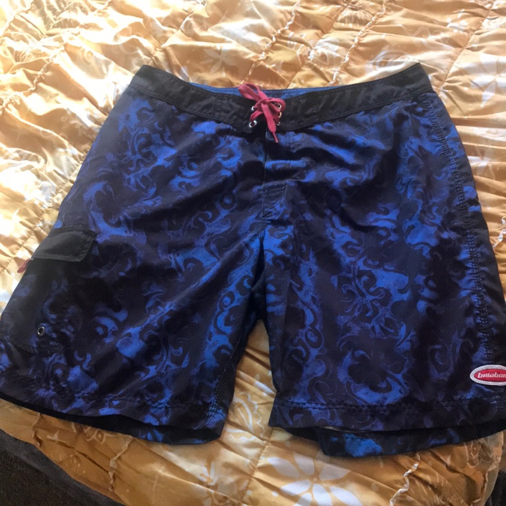 Billabong 38 surf /board shorts